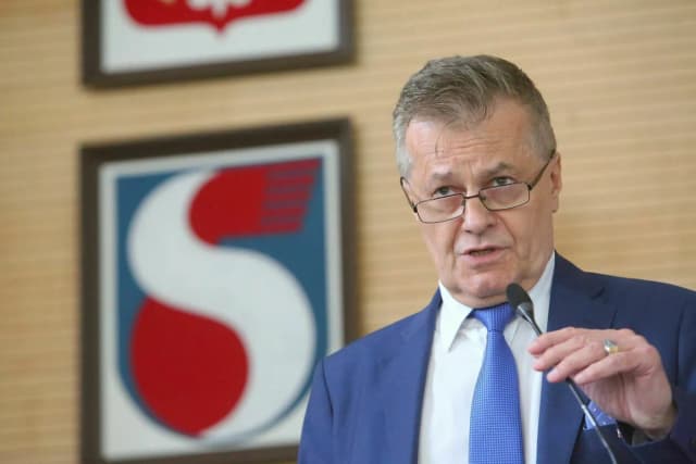 Komu podlega prezes spółdzielni mieszkaniowej? Kluczowe informacje o kontroli Komu podlega prezes spółdzielni mieszkaniowej? Kluczowe informacje o kontroli